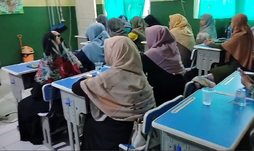 Pelatihan Literasi Digital bagi Guru Sekolah Dasar
